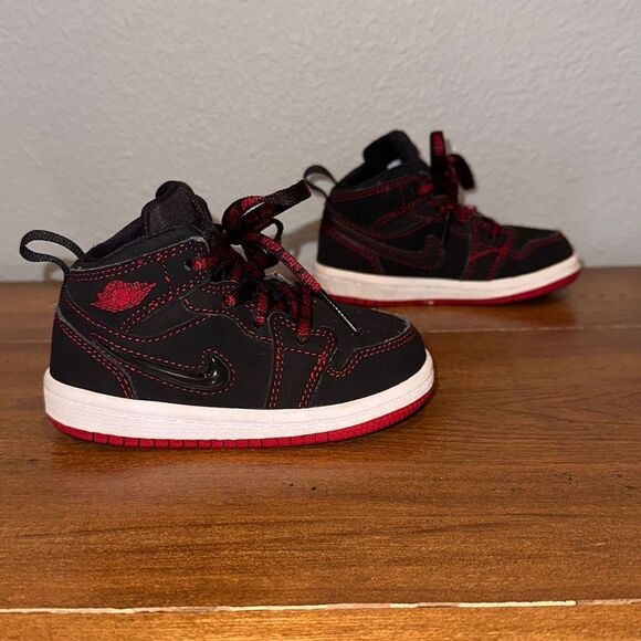 Nike Jordan 1 Mid Fearless TD Baby Shoes CU6619-062 Black Red White Sz 6C - Picture 3 of 8